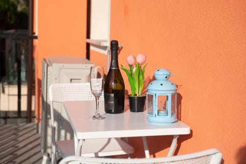 Property building, Balcony/Terrace