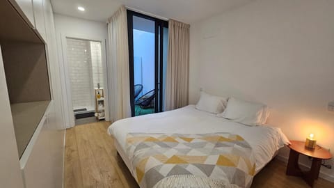 Bed, Balcony/Terrace, Photo of the whole room, Bedroom, wardrobe
