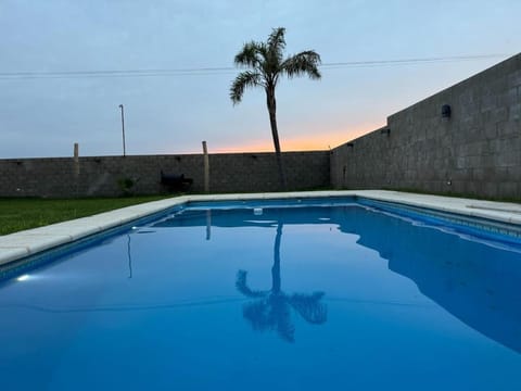Swimming pool, Swimming pool