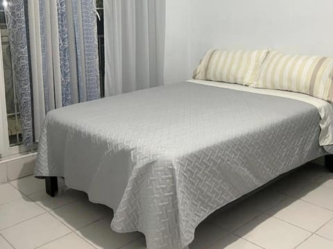 Bed, Photo of the whole room, Bedroom, Quiet street view