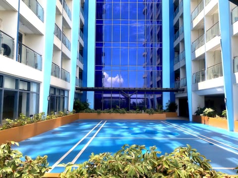 Property building, Day