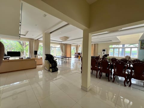 Game Room, TV and multimedia, Living room
