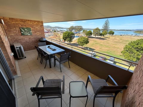 Balcony/Terrace, Lake view