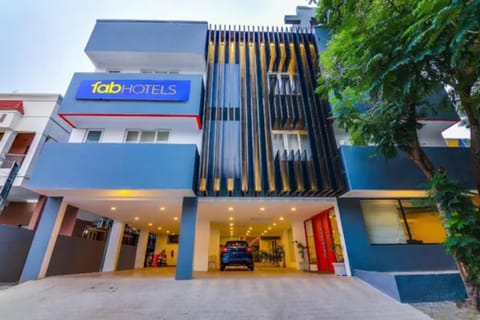 Property building, Facade/entrance
