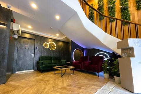 Lobby or reception, Decorative detail, Seating area