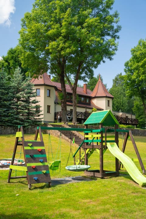 Day, Natural landscape, Children play ground, Garden, Garden, Garden view
