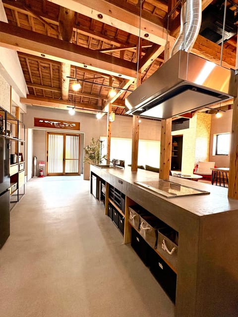 Kitchen or kitchenette, stove, kitchen