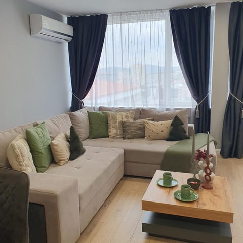 Living room, Seating area, air conditioner