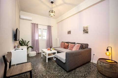 Stylish Modern Athens apt Apartment in Athens