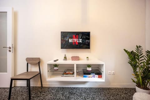 Stylish Modern Athens apt Apartment in Athens