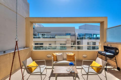 BBQ facilities, View (from property/room), Balcony/Terrace