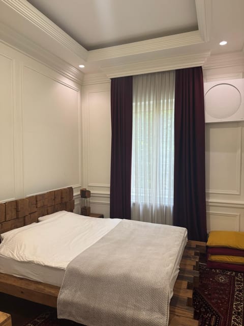 Bed, Photo of the whole room
