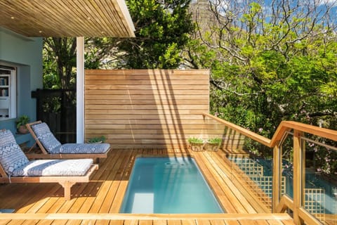 Patio, Balcony/Terrace, Balcony/Terrace, Swimming pool, sunbed