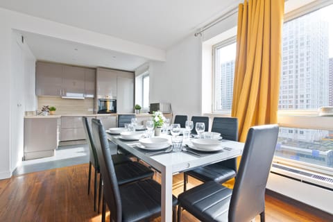 Seating area, Dining area