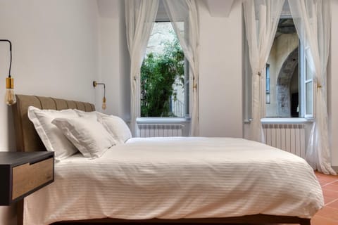 Day, Garden, Bedroom