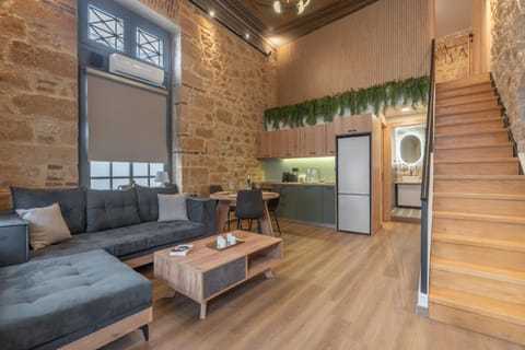Kitchen or kitchenette, Living room, Seating area