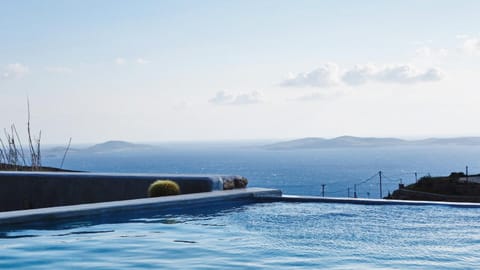 Day, Natural landscape, Sea view, Swimming pool
