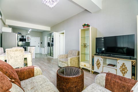 TV and multimedia, Kitchen or kitchenette, Living room, heating, air conditioner