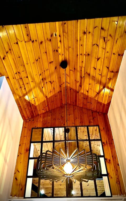 The GP surgery -Newcastle-hot tub&free parking House in Newcastle upon Tyne