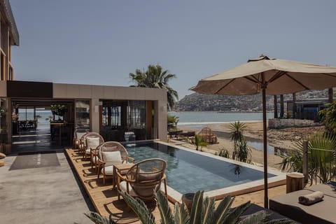 Property building, Restaurant/places to eat, Swimming pool