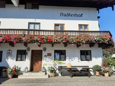 Gästehaus Radlerhof Bed and Breakfast in Salzburgerland