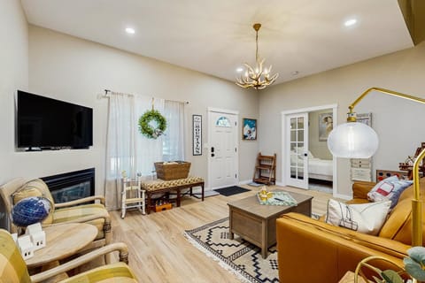 Lupine Chalet House in Mount Hood Village