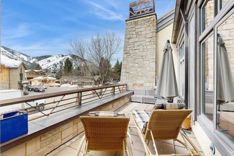 Snowcap Sanctuary Apartment in Ketchum