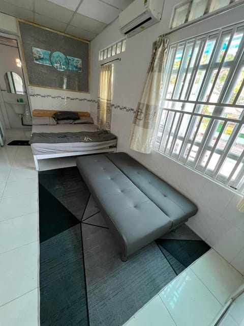 Photo of the whole room, Bedroom, air conditioner
