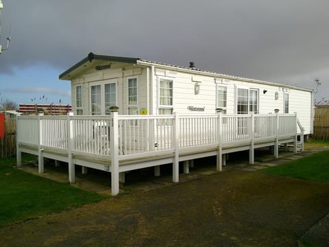 Property building, Balcony/Terrace