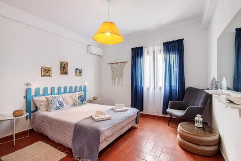 Property building, Living room, Bedroom