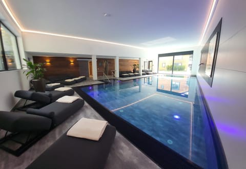 Pool view, Swimming pool