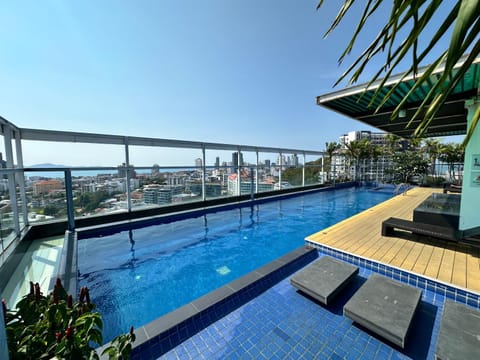 Day, City view, Swimming pool, Swimming pool, sunbed