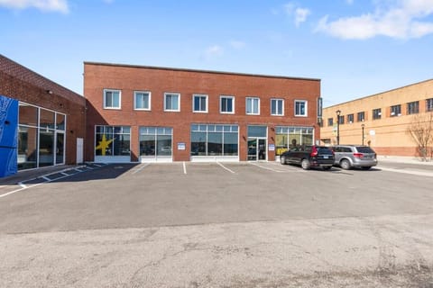 2Bdrm Stay in Downtown Cape, Walkable, Laundry Apartment in Cape Girardeau