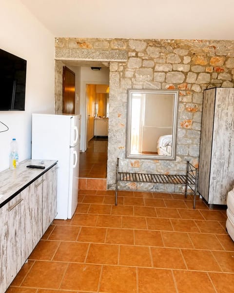 TV and multimedia, Kitchen or kitchenette, oven