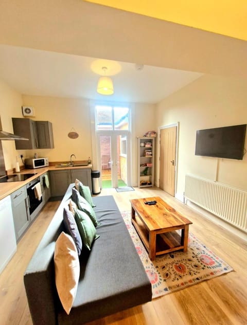 City Stay - free parking Apartment in Worcester