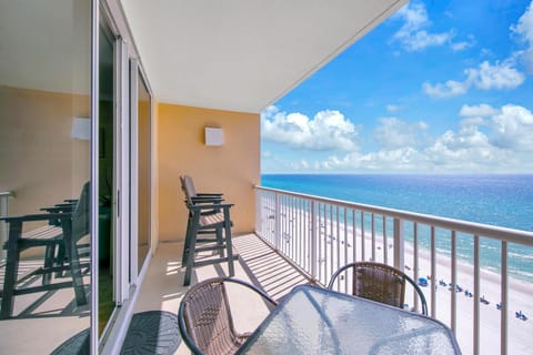 Majestic Beach Towers 1-1005 House in Long Beach