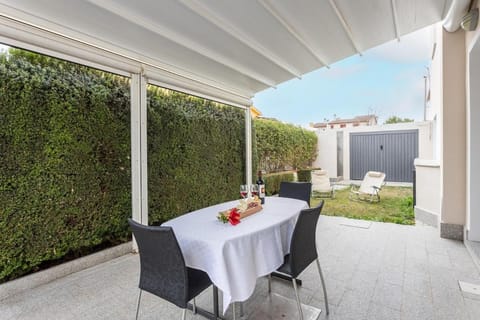 Patio, Spring, Garden, Balcony/Terrace, Garden view