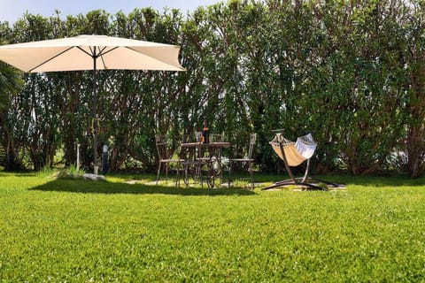 Villa Sabrina with Sea View, Pool, Parking Villa in Liguria