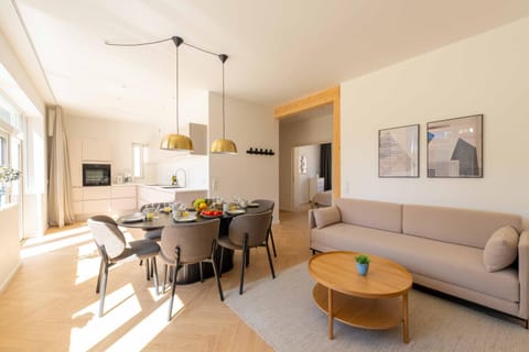 Kitchen or kitchenette, Living room, Dining area