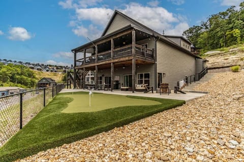 Lakeview Green House in Branson