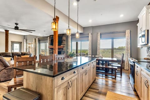 Lakeview Green House in Branson