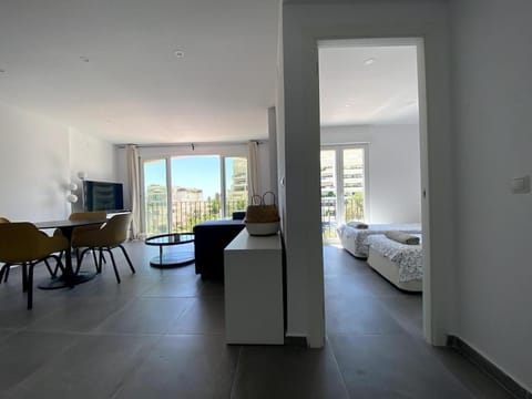 Renovated apartment in Jardines del Puerto Apartment in Marbella