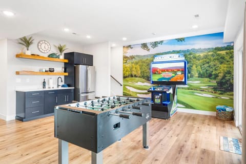 Over the Top House in Ridgedale