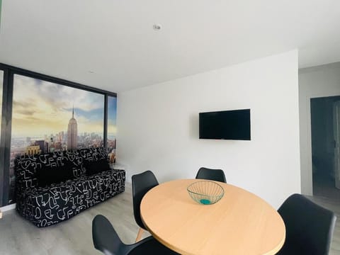 TV and multimedia, Living room, Dining area