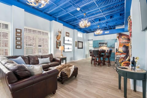 1 Mile to State Park Marina- Free Daily Tickets- Table Rock Lake Near- Arcades! House in Ridgedale