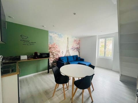 Kitchen or kitchenette, Living room, Dining area