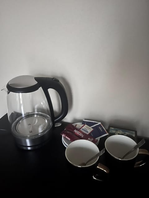 Coffee/tea facilities, Kitchen or kitchenette