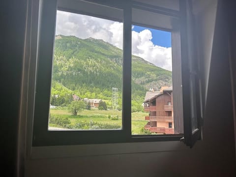 Studio Serre Chevalier 50 m des pistes GRAND PRE Apartment in Saint-Chaffrey