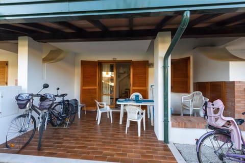 Patio, Garden, Seating area, Garden view, furniture