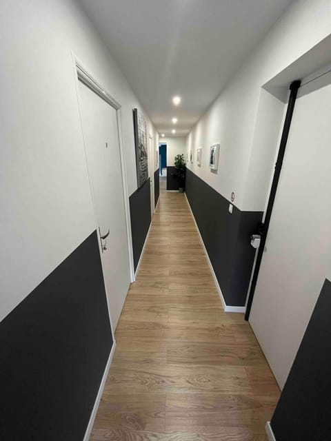 AX - neuf 2023- ORLY - PARIS EXPO - 9 chambres - Villa in Île-de-France